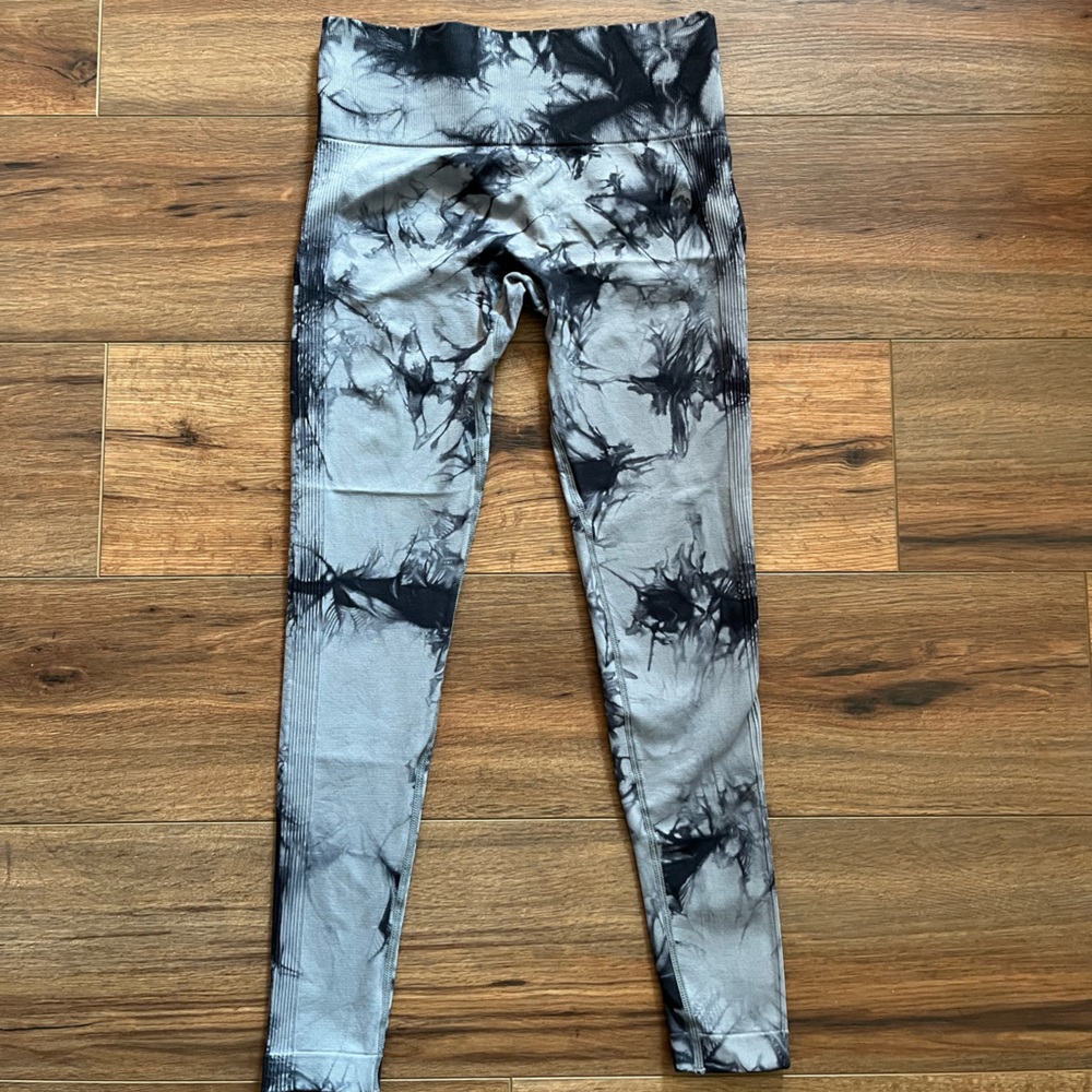 Shein Scrunch leggings